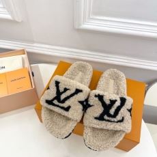 Louis Vuitton Slippers